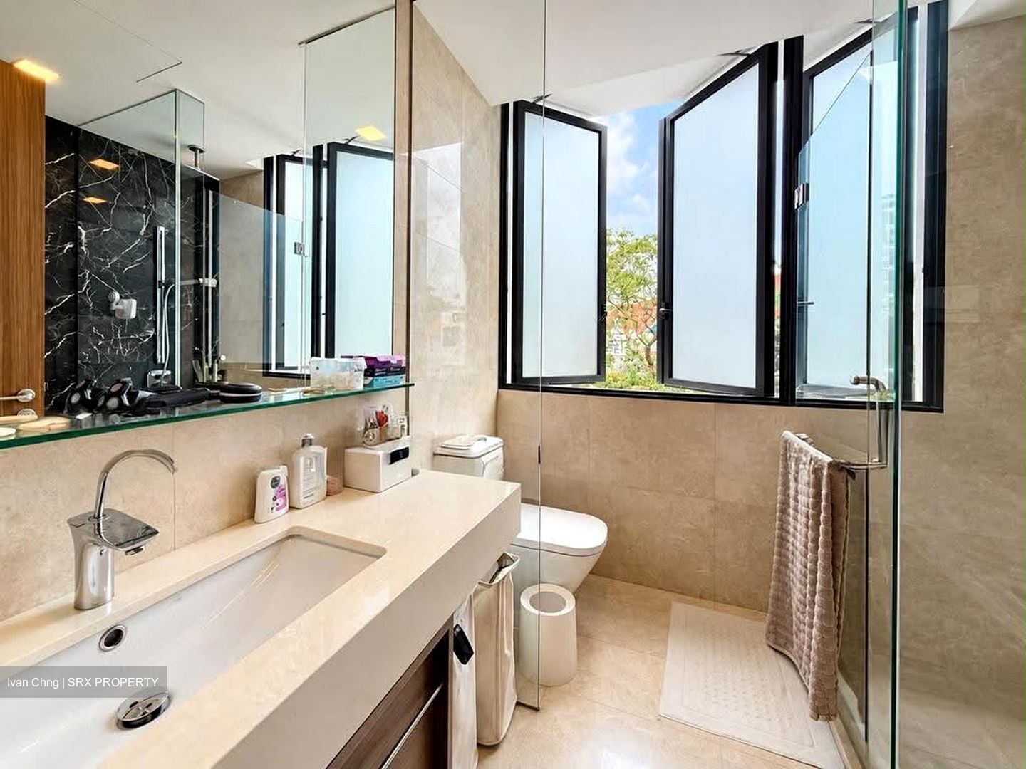 Alana (D28), Terrace #629787311